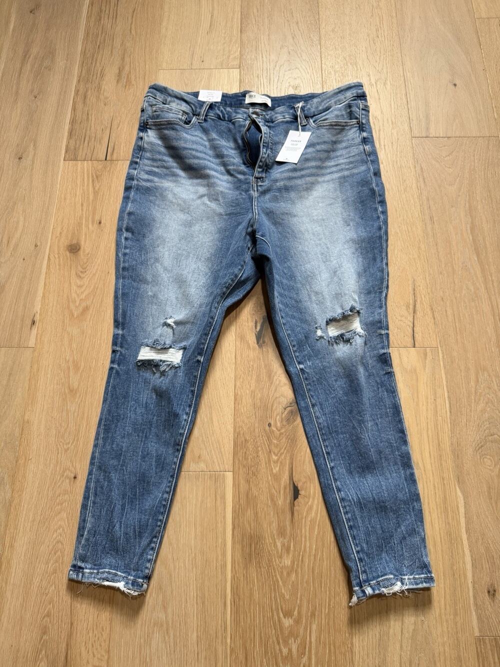 NWT BKE Buckle Mens Jeans Parker 38x27 Ankle Skinny Medium Wash Distressed